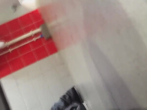 Стянул колготки, трусики студентке в туалете и засадил в пизду