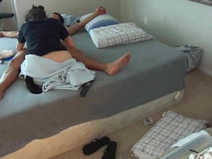 Сняли на видео свой 10-и минутный секс