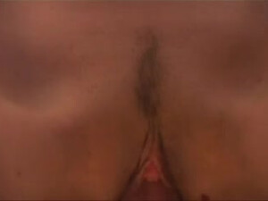 Парень пристает к девушке и порет раком