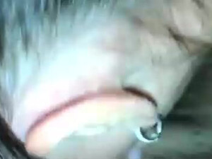 Вторая Половинка посасывает хуец в машине