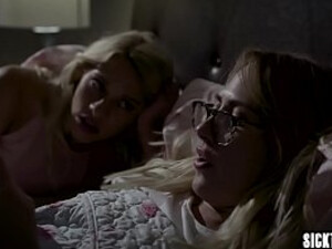 Рогоносец на глазах своей жены отпердолил юную подругу дочери в писю